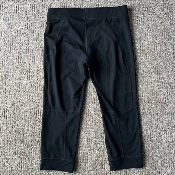 Cabi Black Crop Capri Yoga Pants - Picture 2 of 2